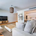 Cond Bayline & Retreat - Linguado By Bedzy
