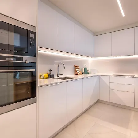 Apartment Cond Bayline & Retreat - Linguado By Bedzy